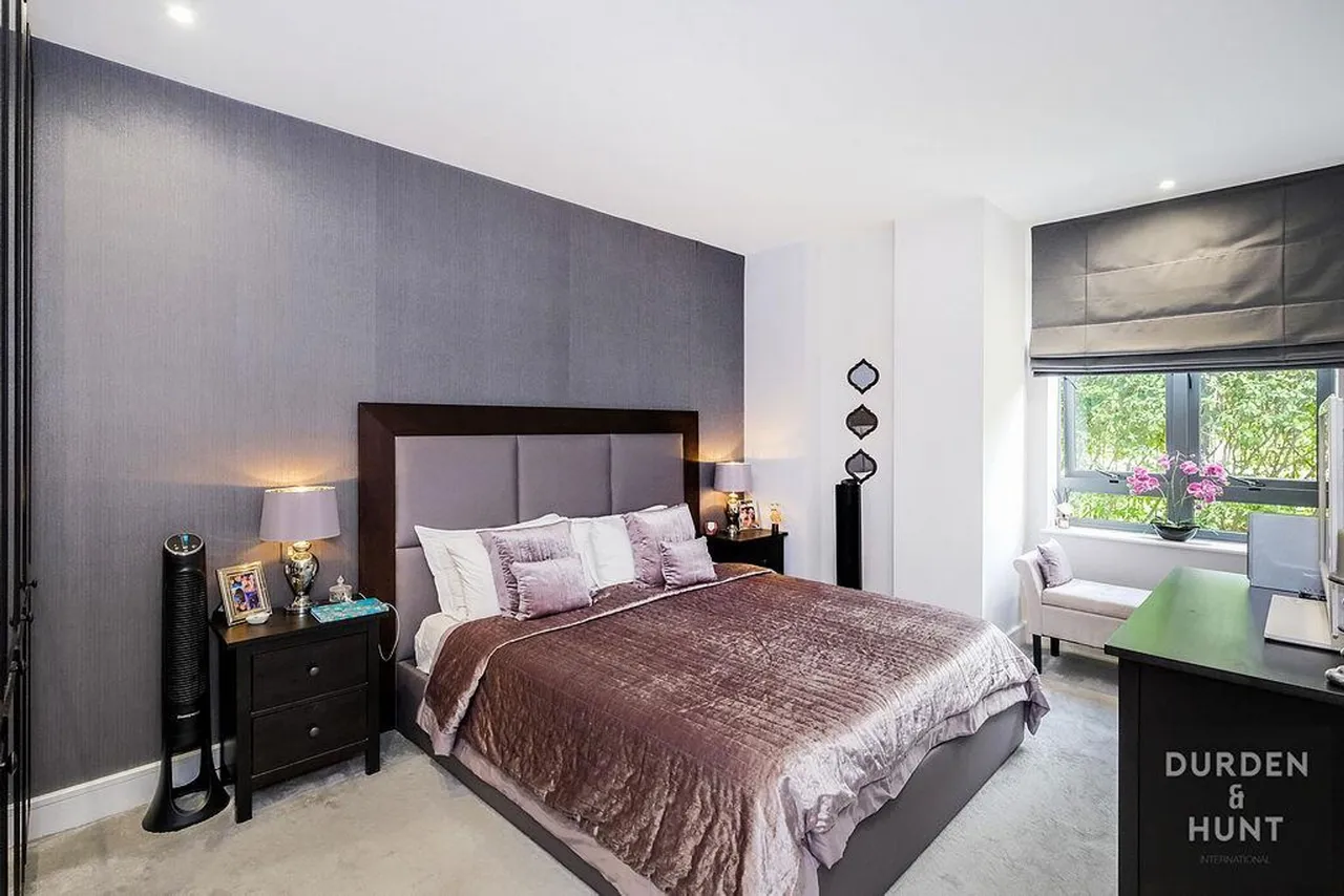 Whitehall Road, Woodford Green, IG8, photo 13