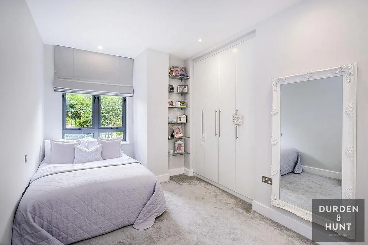 Whitehall Road, Woodford Green, IG8, photo 16