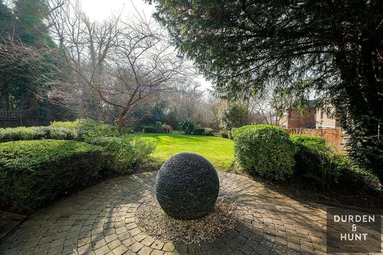 Whitehall Road, Woodford Green, IG8, photo 33
