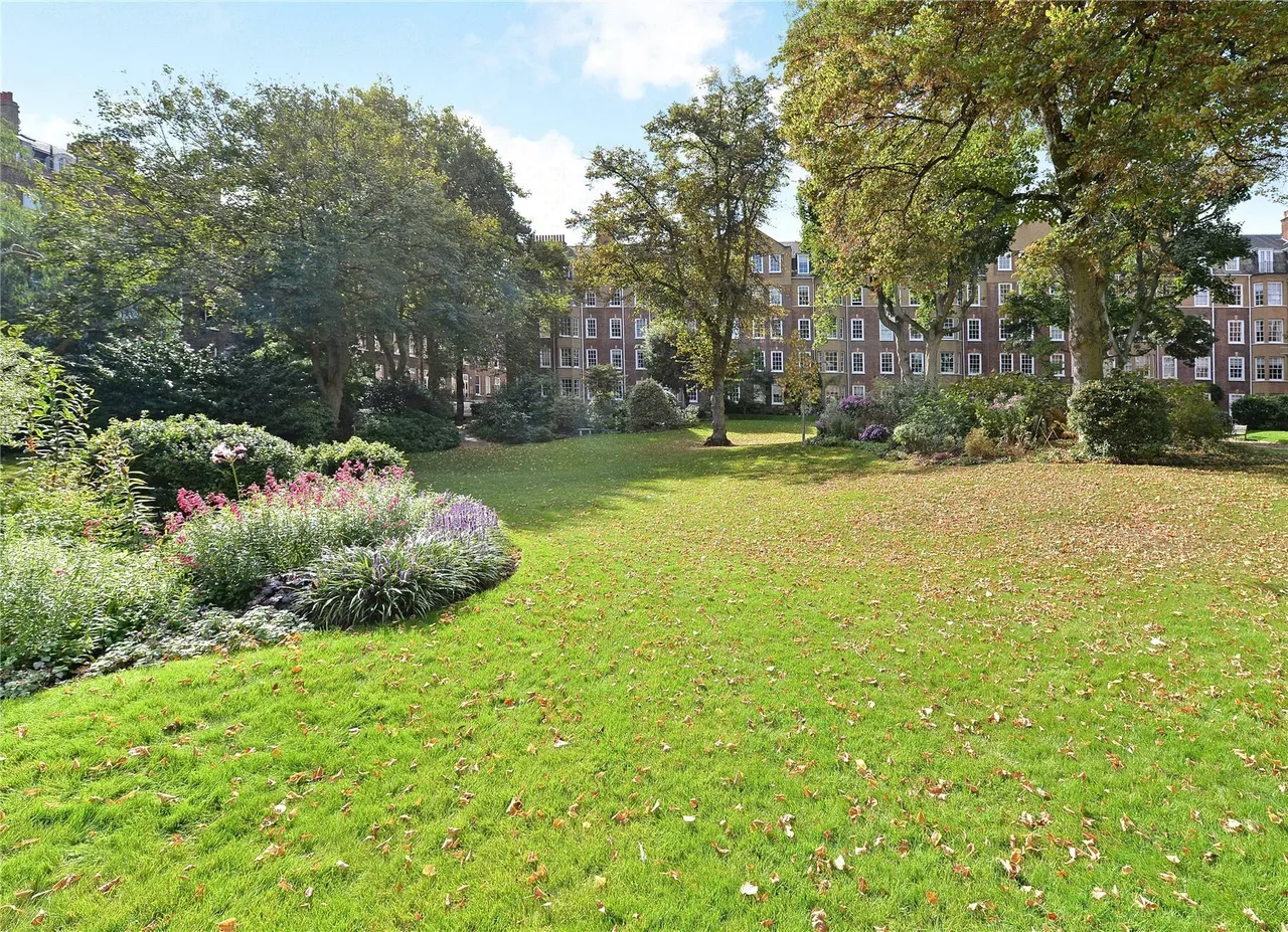 Old Brompton Road, London, SW5, photo 4