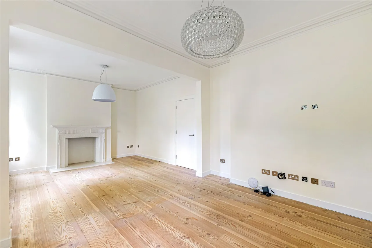 Old Brompton Road, London, SW5, photo 8