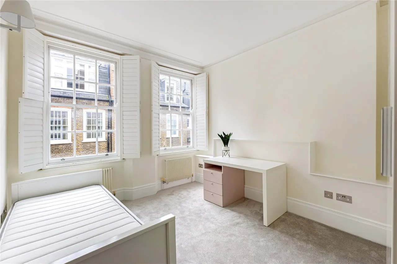 Old Brompton Road, London, SW5, photo 19