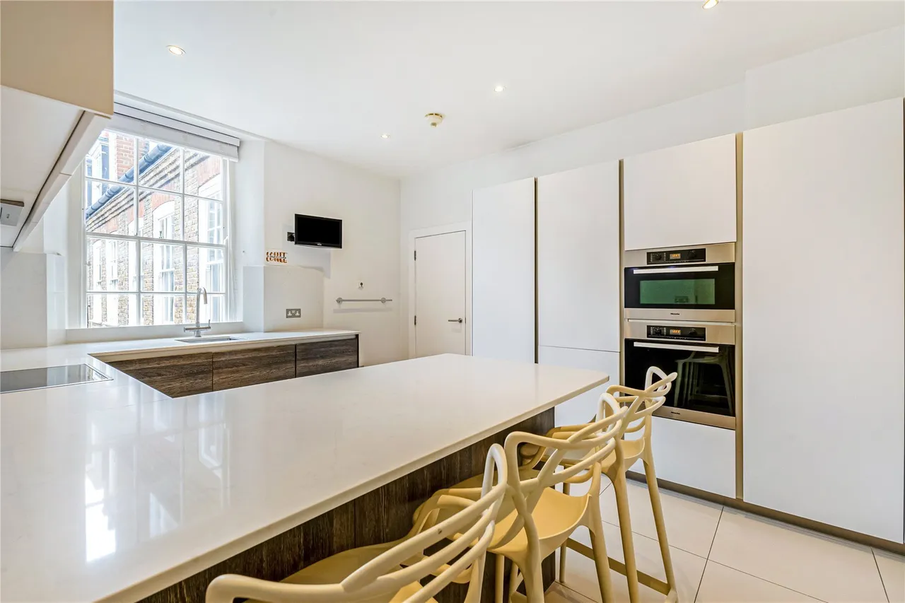 Old Brompton Road, London, SW5, photo 6