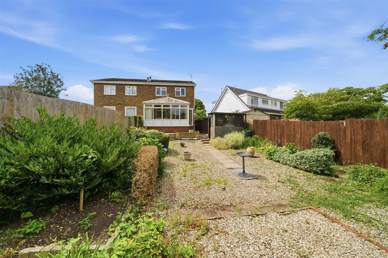 Beaumaris Crescent, Shepshed, photo 16