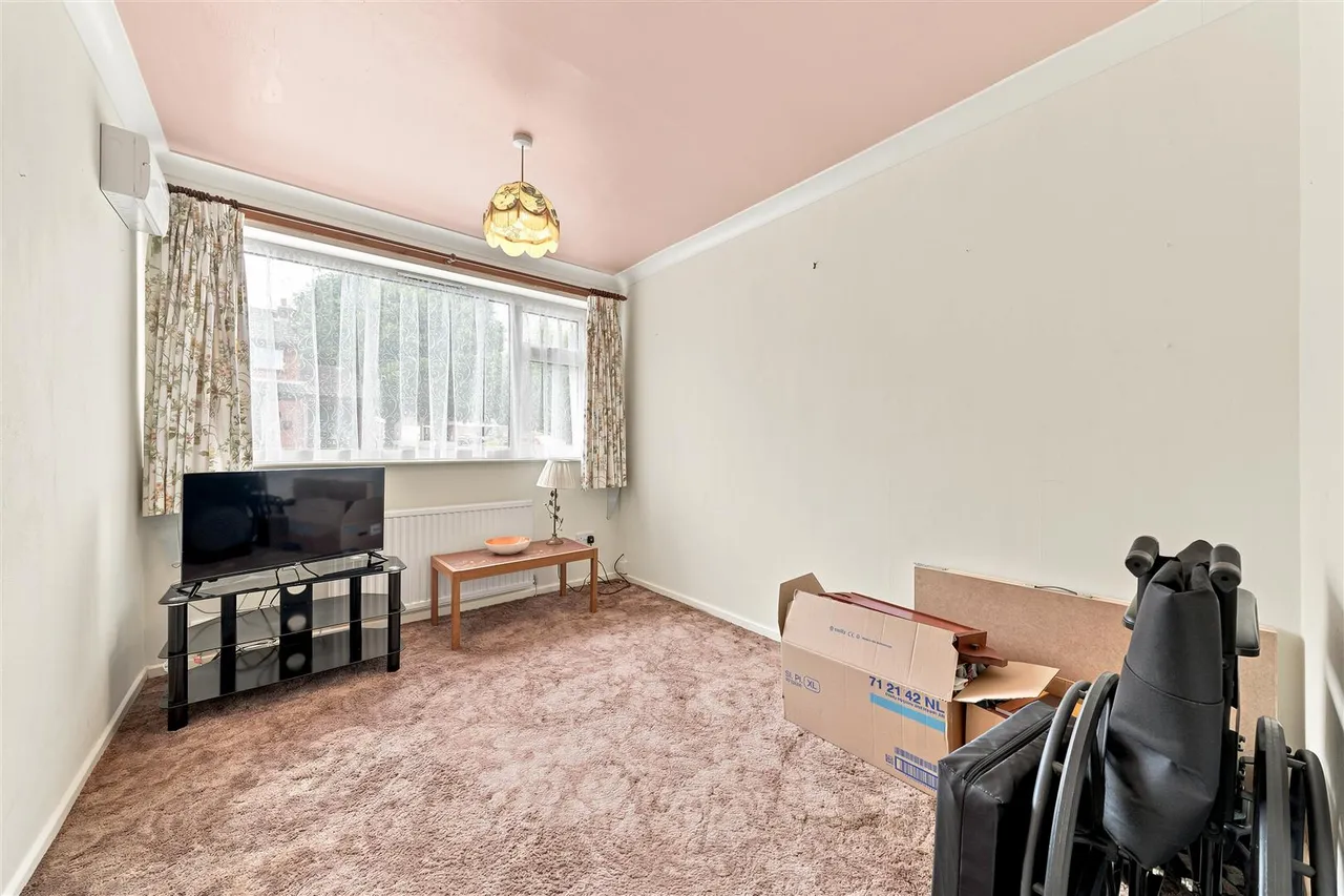 Beaumaris Crescent, Shepshed, photo 7