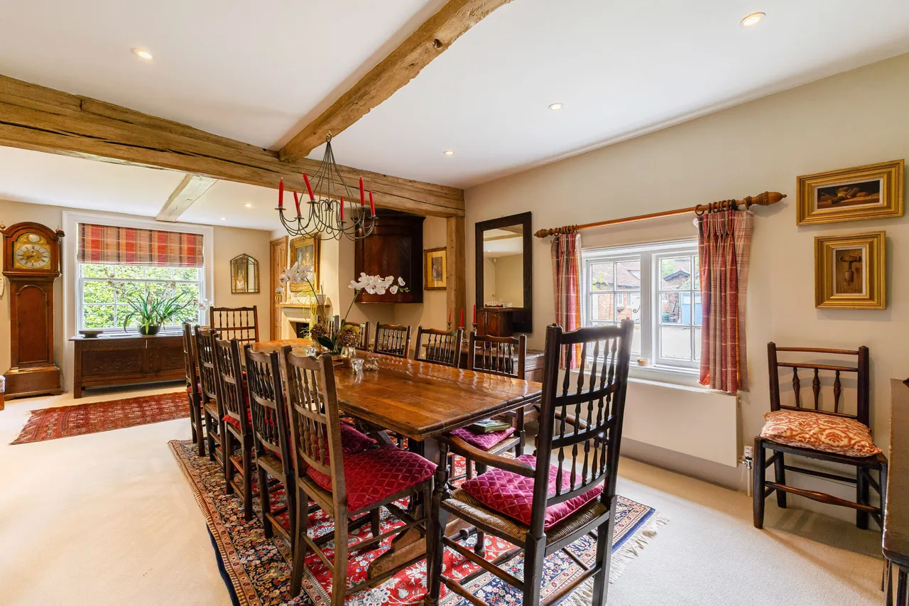 Castle Grove Road, Woking, GU24, photo 8