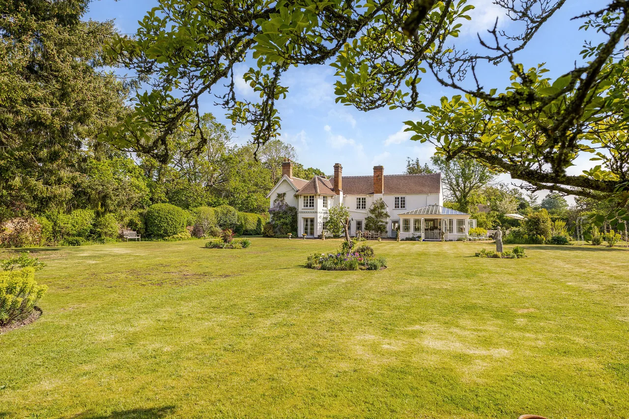 Castle Grove Road, Woking, GU24, photo 3