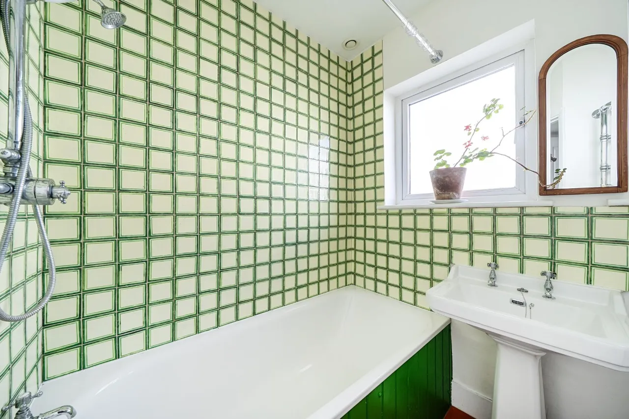 Brondesbury Villas, Queens Park, London, NW6, photo 6
