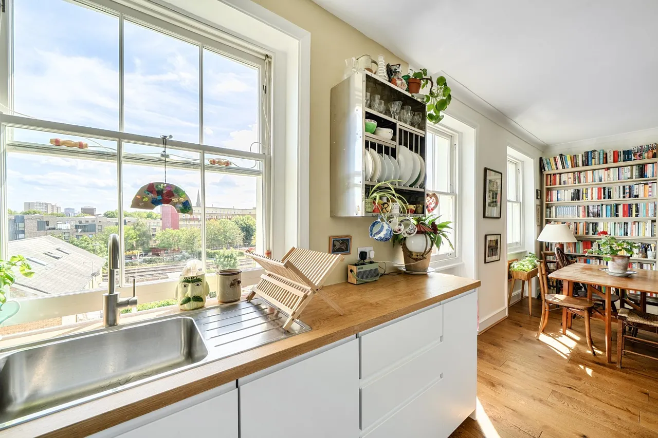 Brondesbury Villas, Queens Park, London, NW6, photo 9