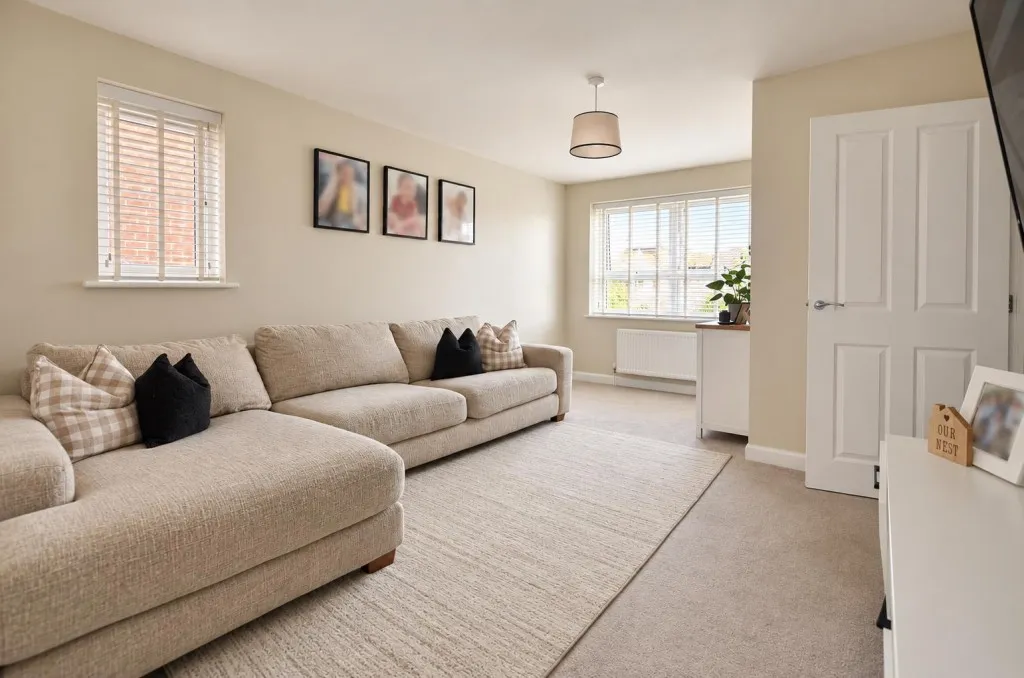 Kipling Way, Overstone, photo 2