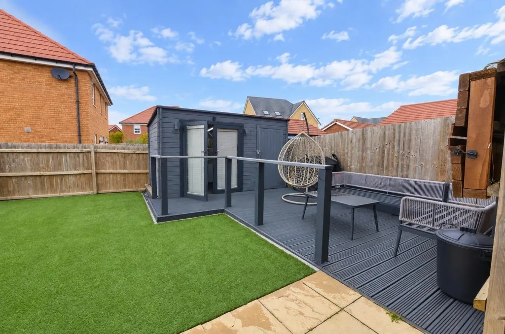 Kipling Way, Overstone, photo 15