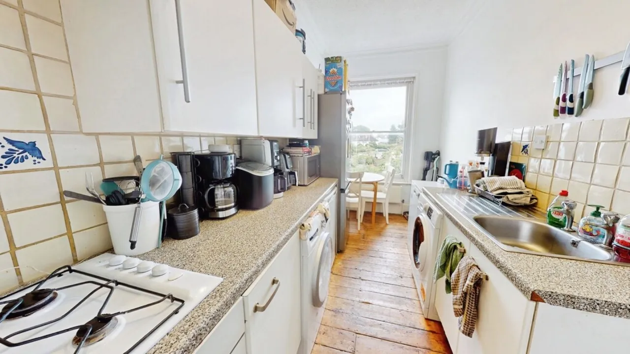 Eldon Road, Cheltenham, GL52, photo 4