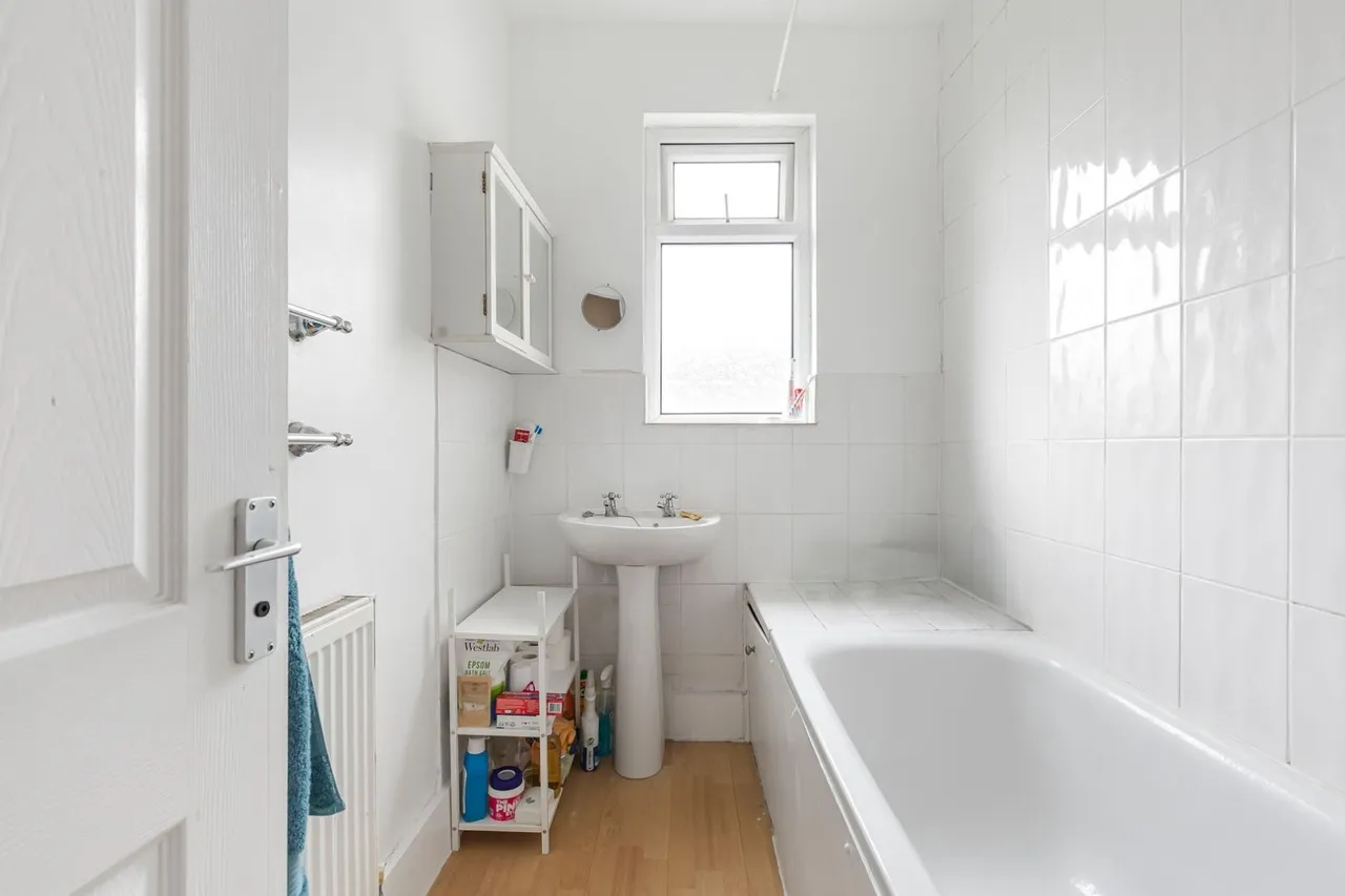 Lydden Grove, Wandsworth, London, SW18, photo 6