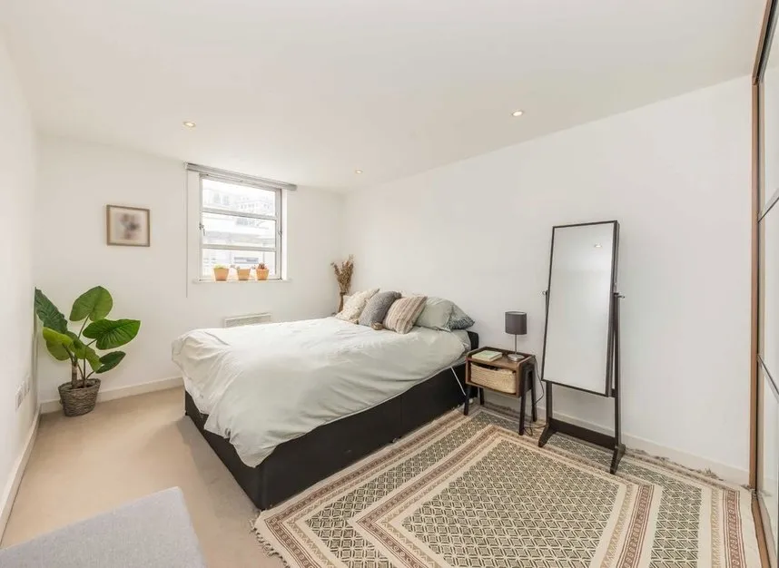 Leyden Street, Aldgate, E1, photo 5