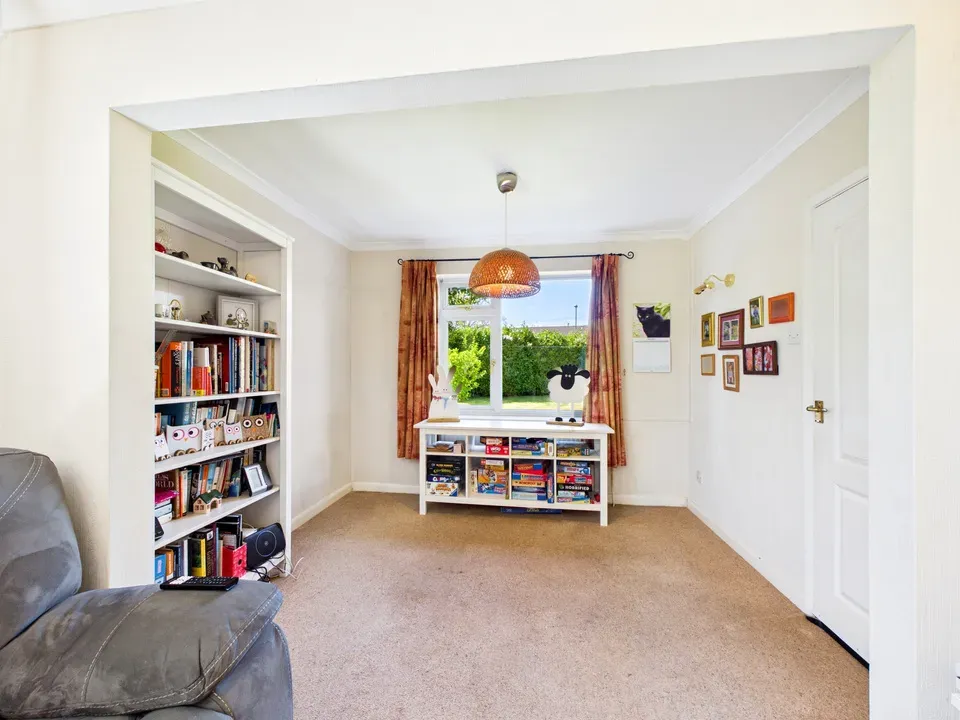 Lambs Farm Road, Horsham, photo 16