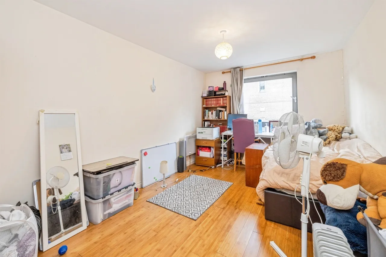 Loates Lane, Watford, photo 10