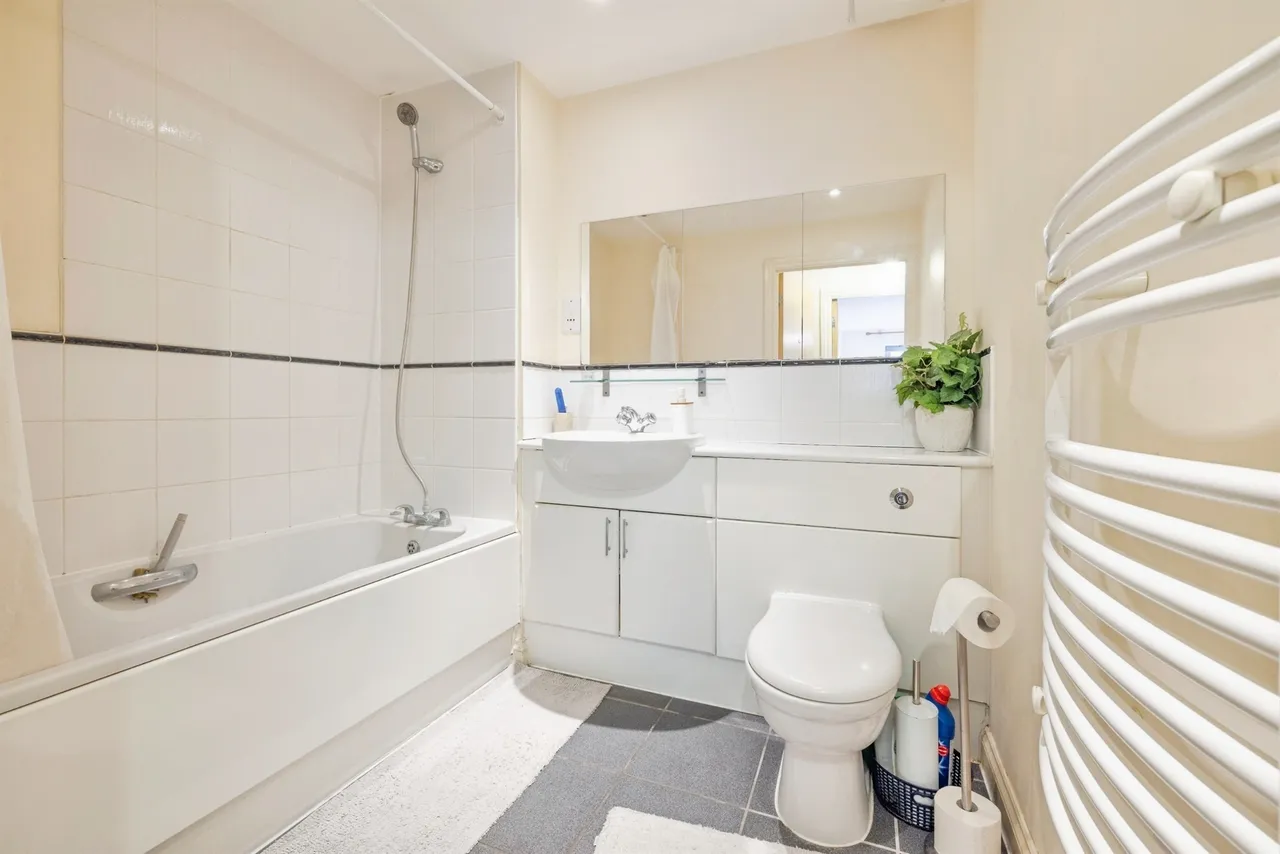 Loates Lane, Watford, photo 11