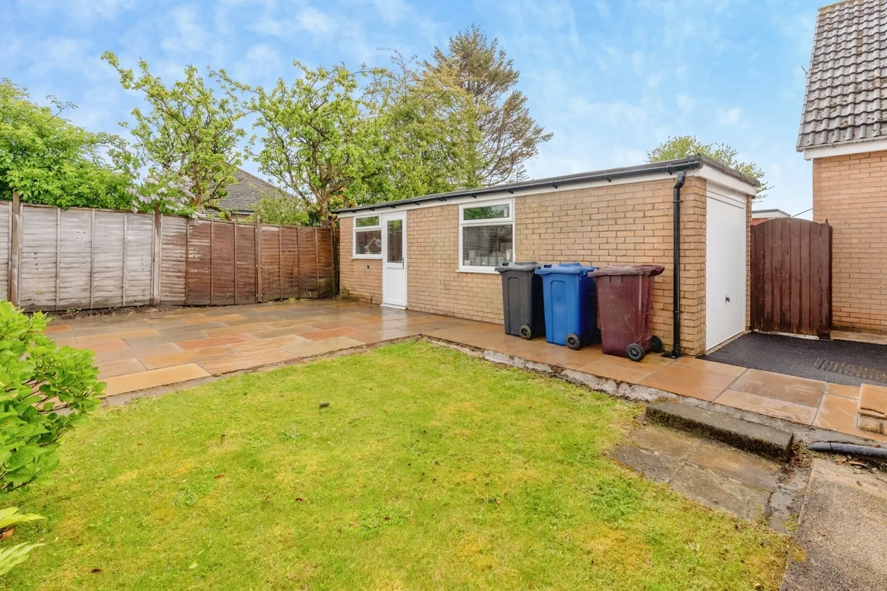 Hall Park Avenue, Burnley, Lancashire, BB10, photo 19