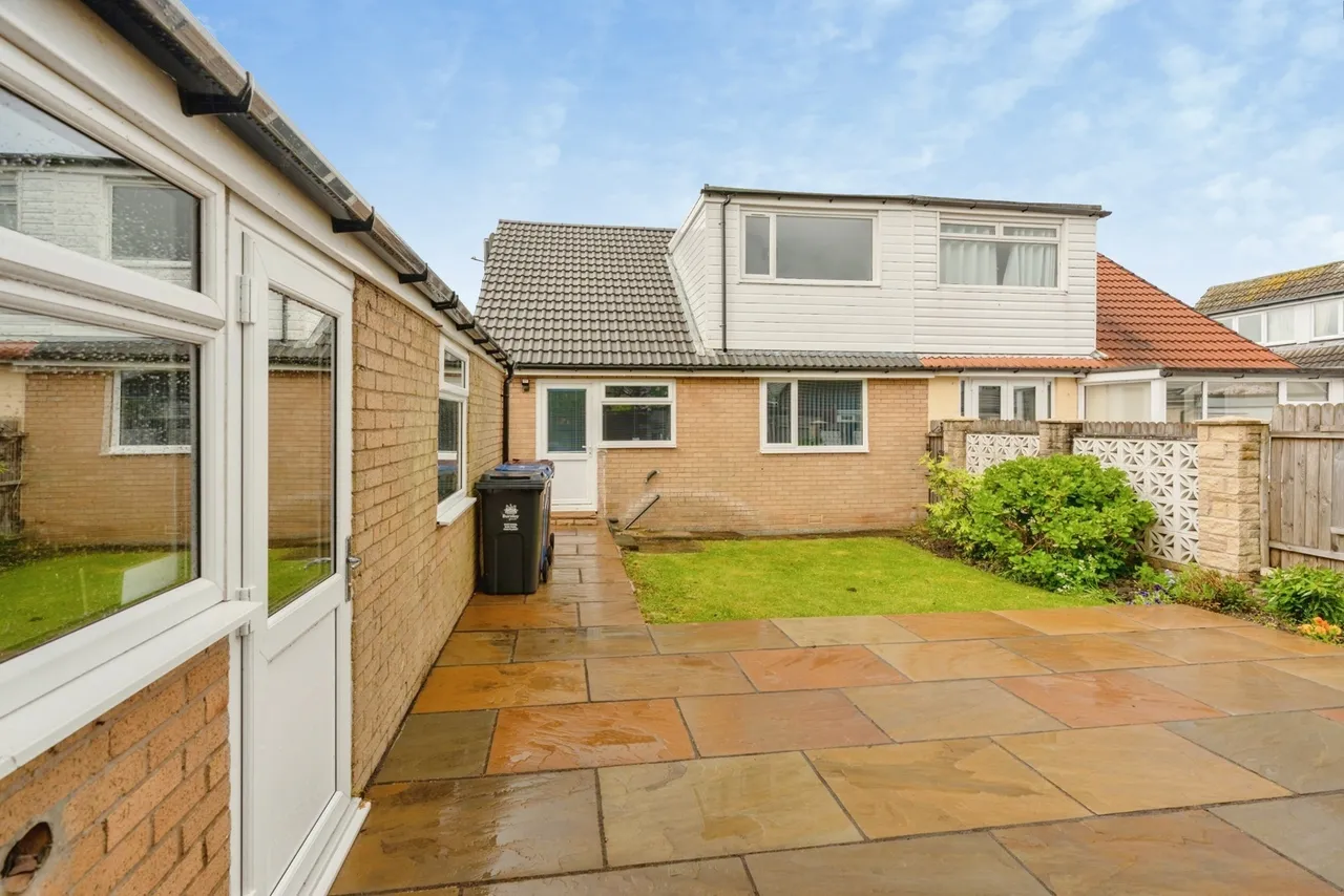 Hall Park Avenue, Burnley, Lancashire, BB10, photo 17