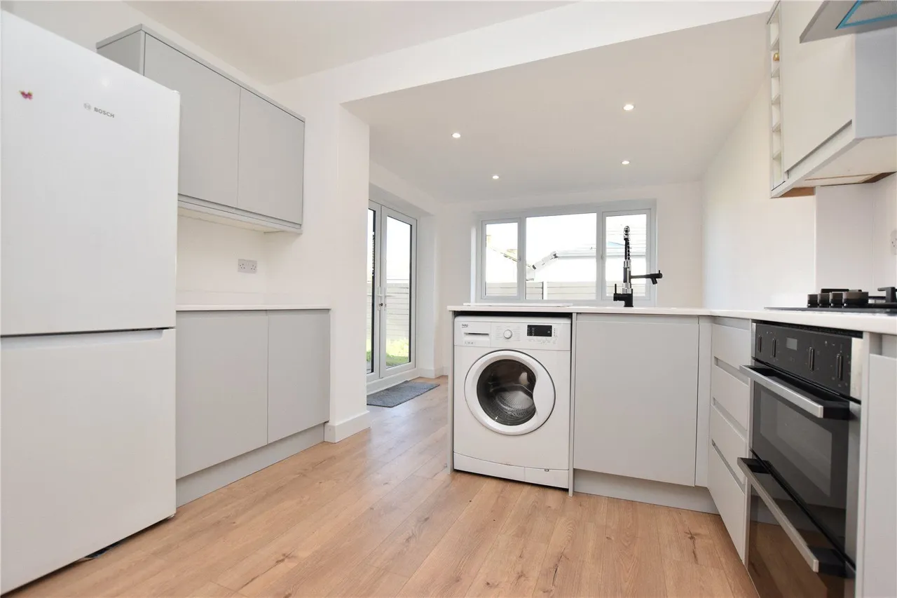 Rein Road, Morley, LS27, photo 2