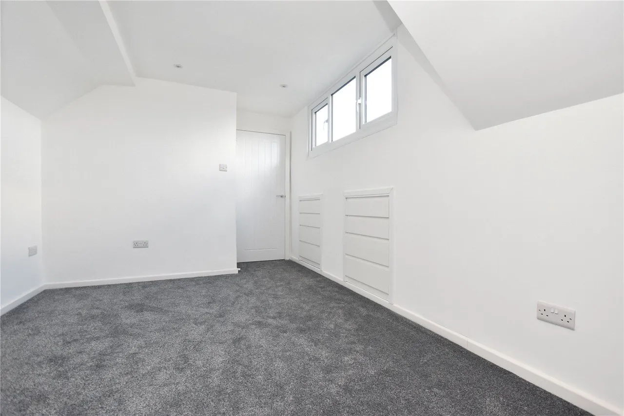 Rein Road, Morley, LS27, photo 11