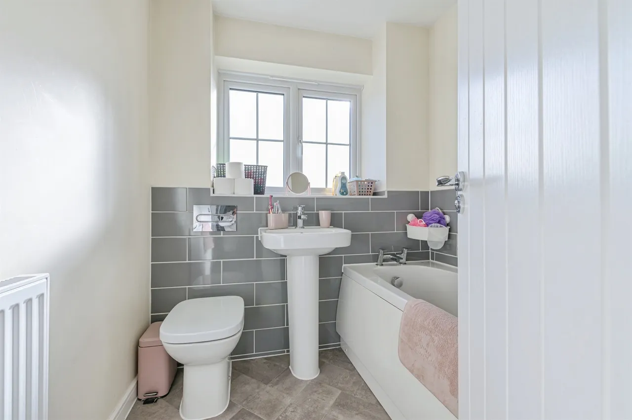 Meadow Way, Tamworth, B79, photo 17