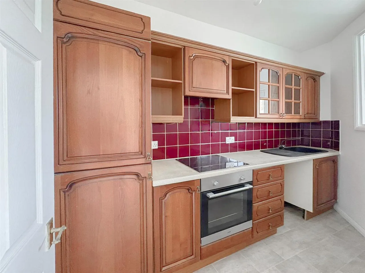 St Margarets Road, St Leonards On Sea, East Sussex, TN37 6EH, photo 2