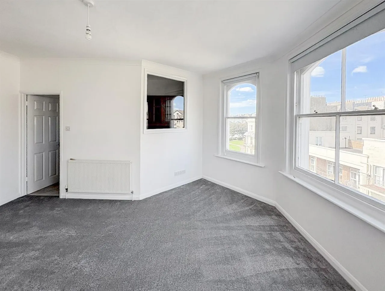 St Margarets Road, St Leonards On Sea, East Sussex, TN37 6EH, photo 5