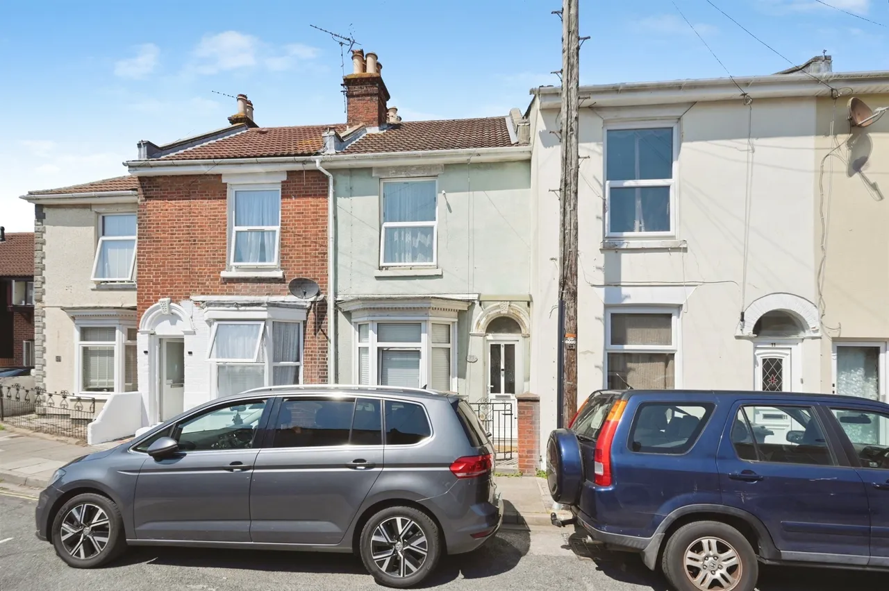 2 bed house for sale — Hampshire Street, Portsmouth