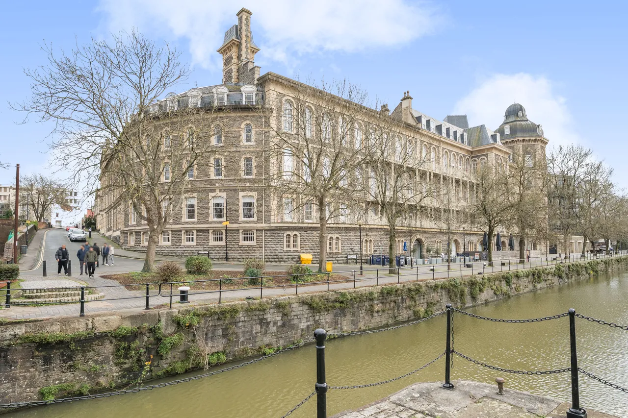 Guinea Street, Bristol, BS1, photo 8