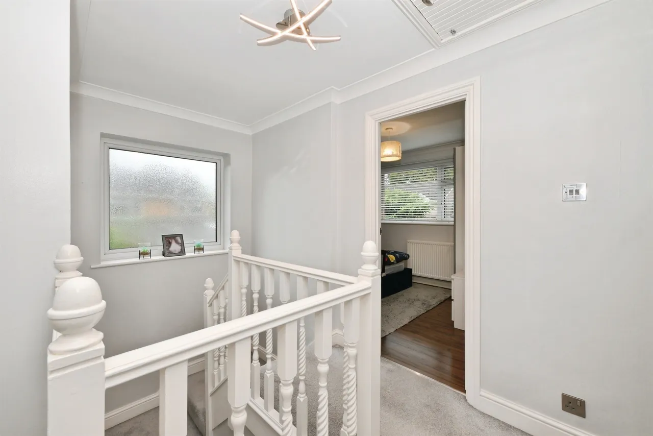 Nunsbury Drive, Broxbourne, EN10, photo 11