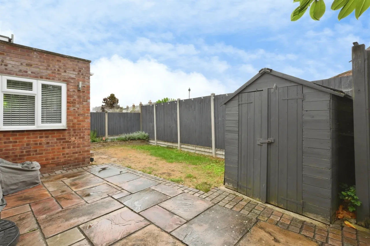 Nunsbury Drive, Broxbourne, EN10, photo 19