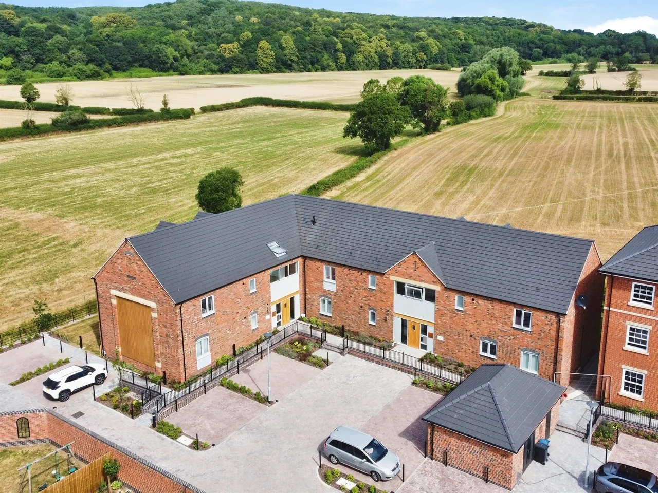 2 bed flat for sale — Coton Lane, Tamworth