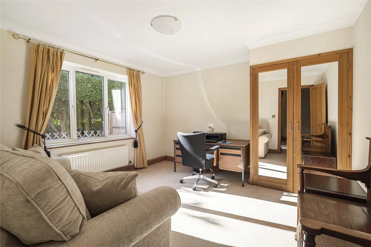 Conford Road, Conford, GU30, photo 6