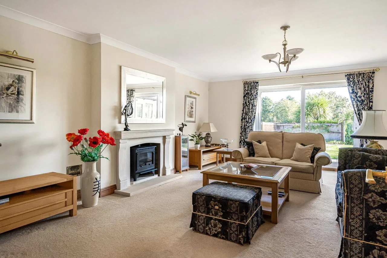 Conford Road, Conford, GU30, photo 3