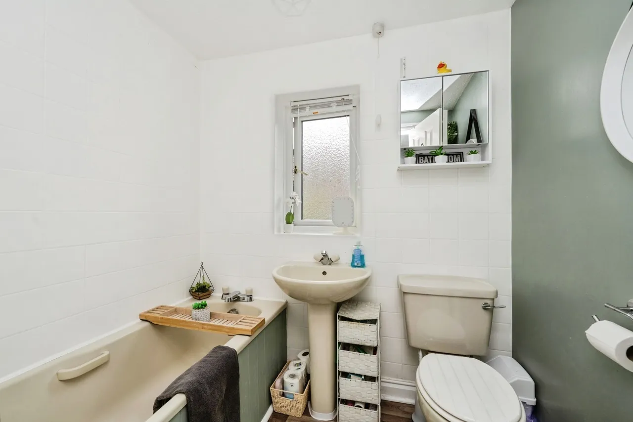 Heol Pentre Bach, Gorseinon, SA4, photo 19