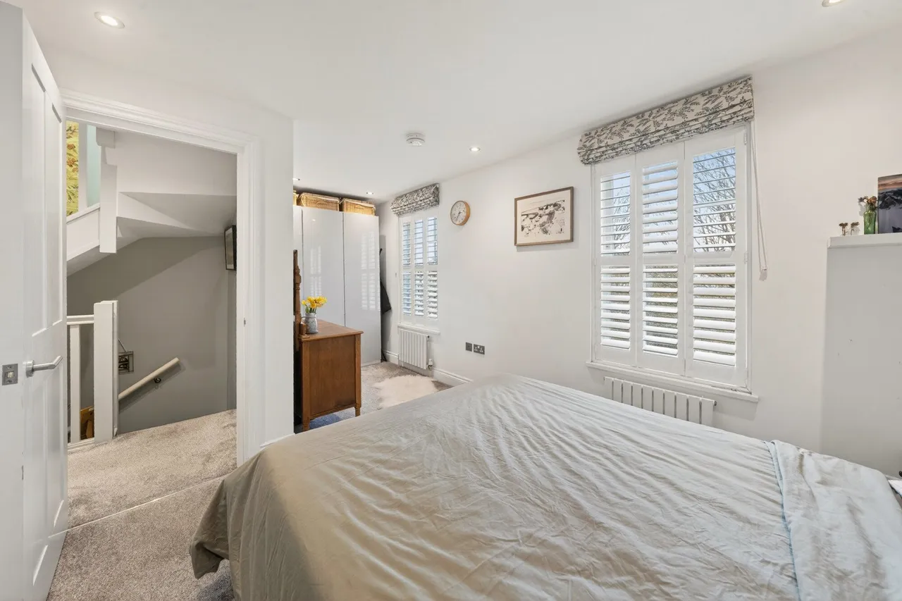 Brightfield Road, SE12, photo 15