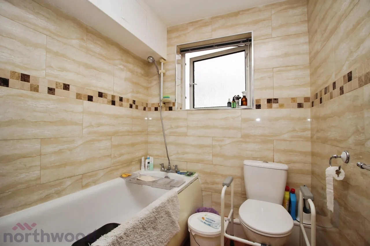 Herbert Road, High Wycombe, HP13, photo 6
