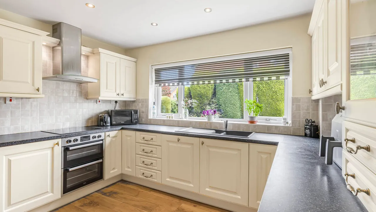 Loxley Road, Sutton Coldfield, Sutton Coldfield, B75 5NY, photo 8