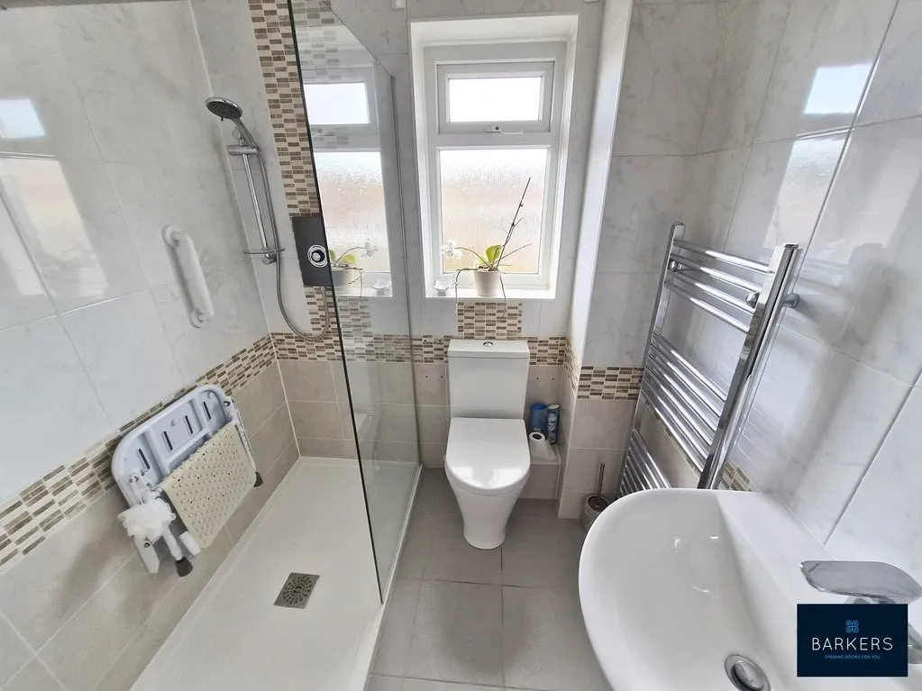 Beech Walk, Birkenshaw BD11 2PE, photo 8