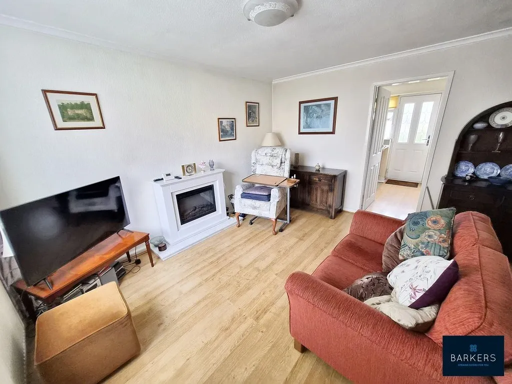 Beech Walk, Birkenshaw BD11 2PE, photo 2
