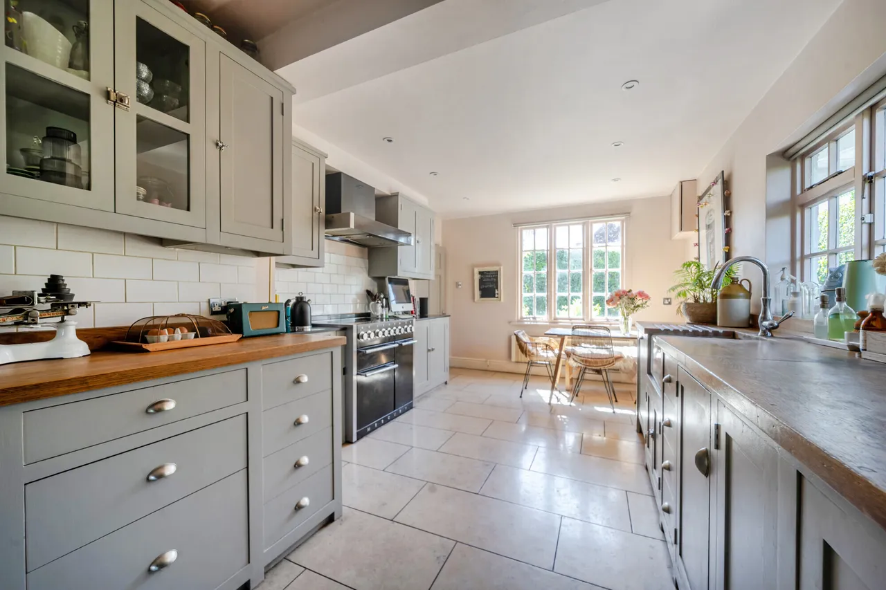 Ballinger Road, South Heath, Great Mi..., photo 8