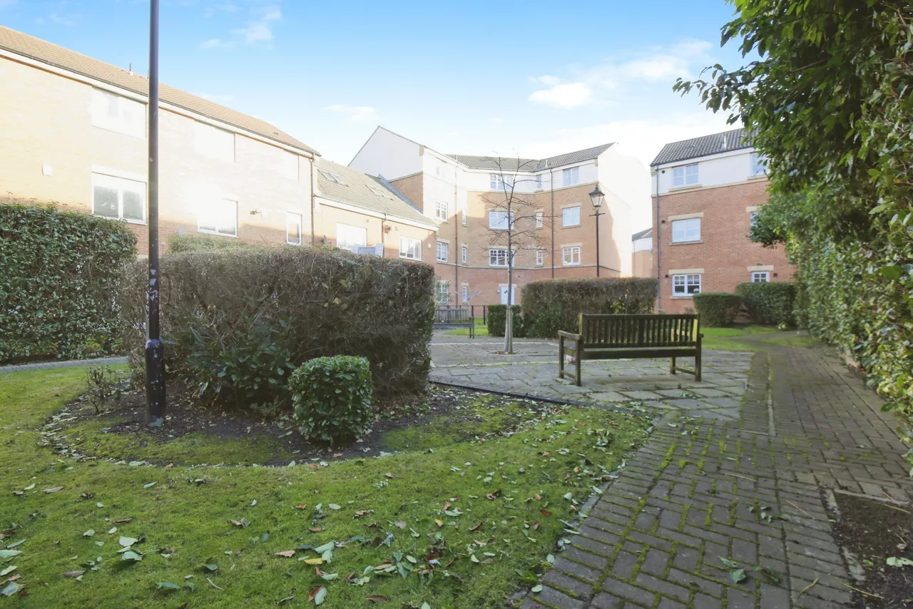 Redgrave Close, Gateshead, Tyne and Wear, NE8, photo 13