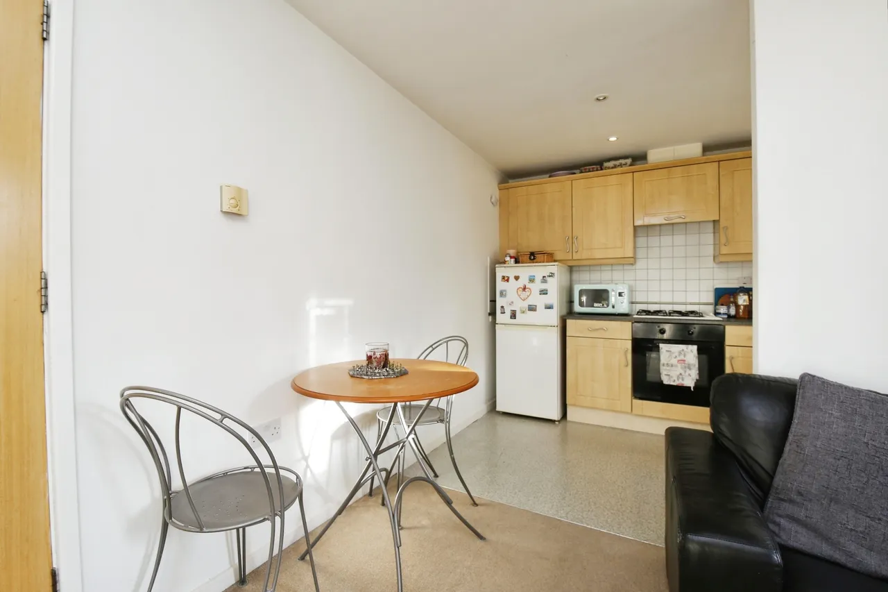 Redgrave Close, Gateshead, Tyne and Wear, NE8, photo 9