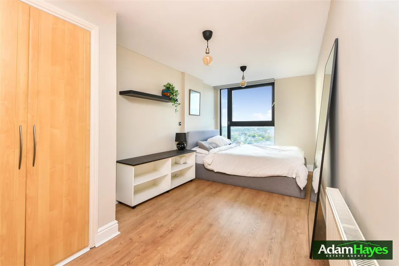 Kingsway, North Finchley, N12, photo 3