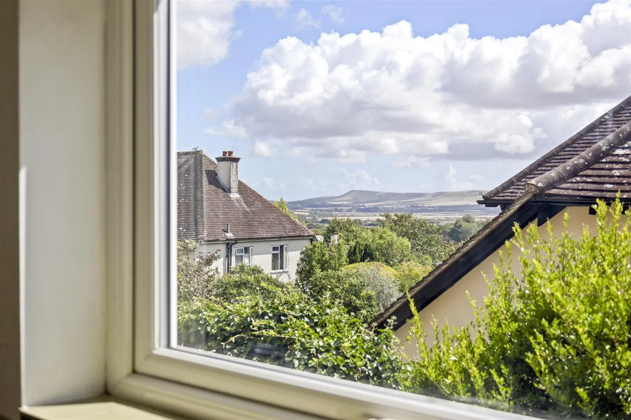 Houndean Close, Lewes, BN7 1EZ, photo 20