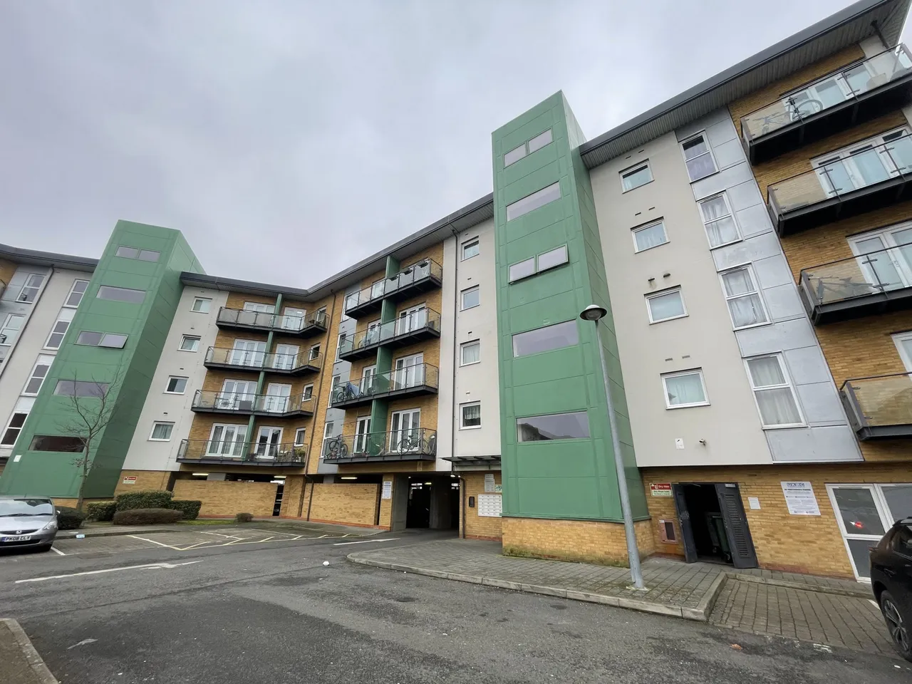 1 bed flat for sale, Parkhouse Court, Hatfield, AL10