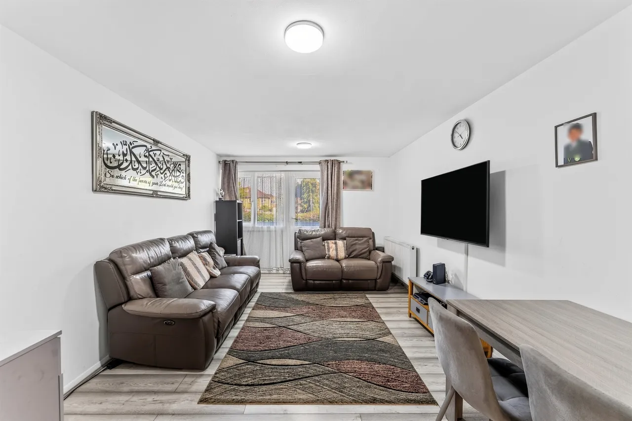 Bishopsford Road, Morden, SM4, photo 11
