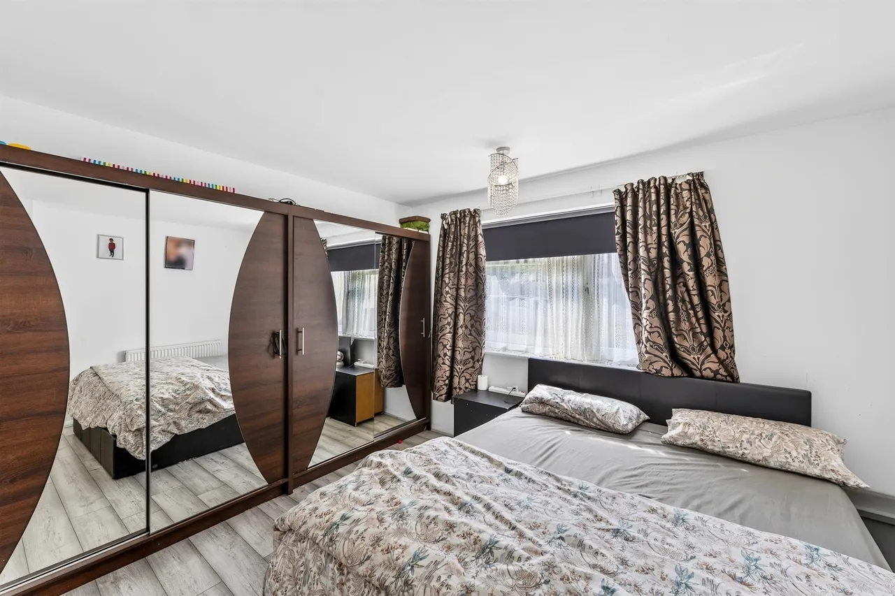 Bishopsford Road, Morden, SM4, photo 16