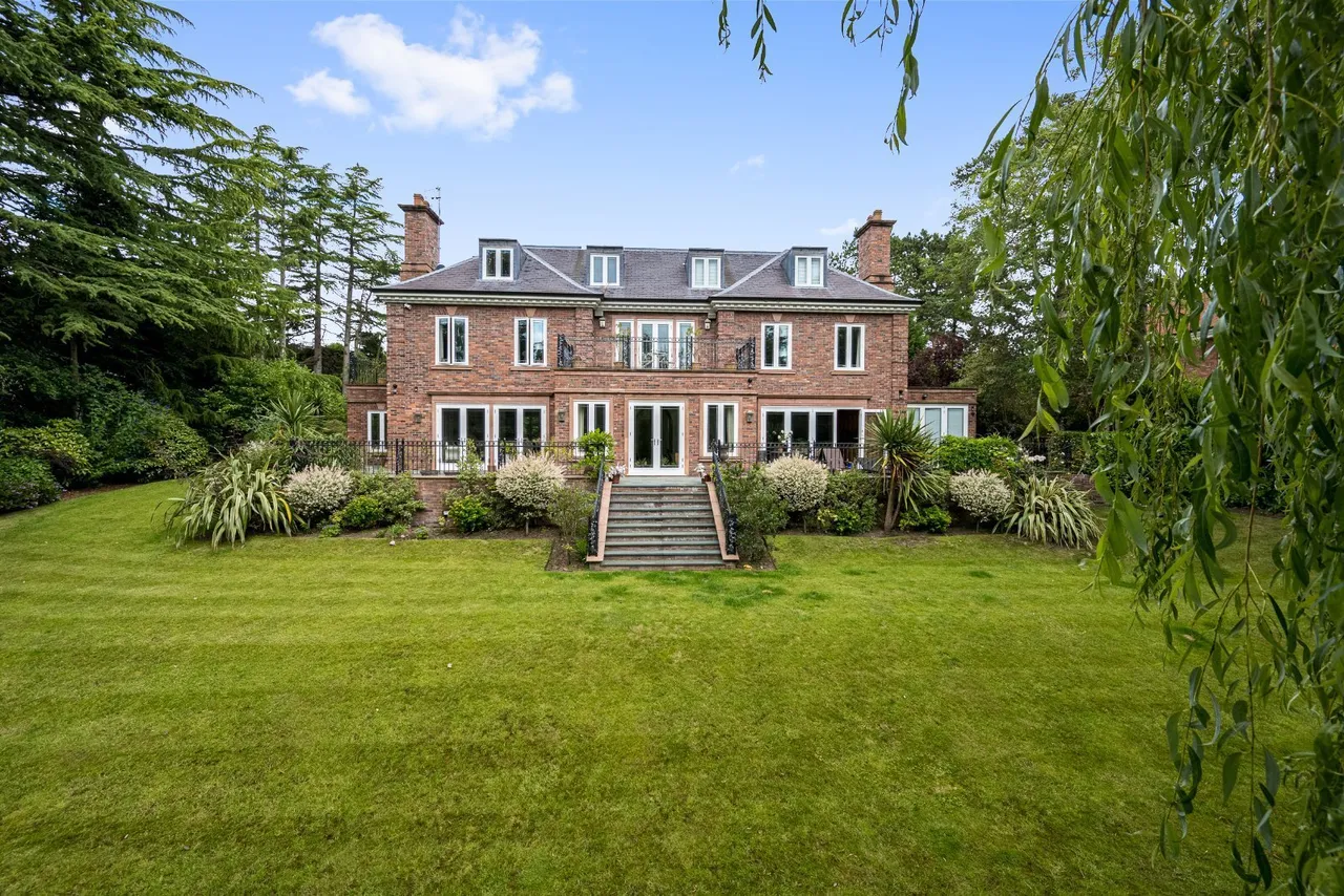 Carrwood, Hale Barns, WA15, photo 2